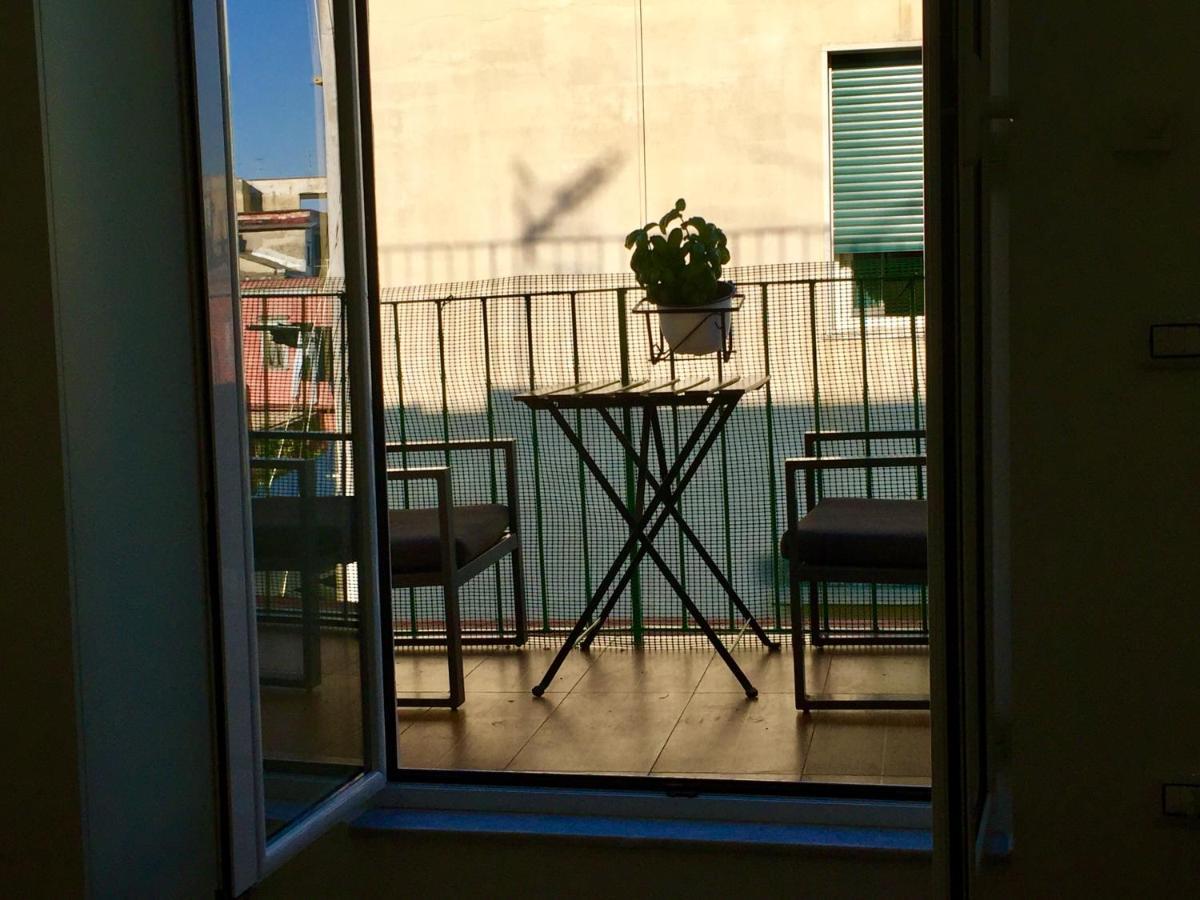 Toledo Penthouse Apartment Наполи Екстериор снимка